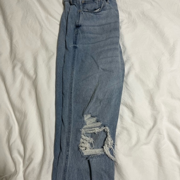 High Rise Mom Jeans - Picture 5 of 6